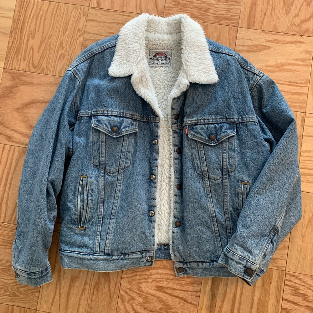 Vintage Levi’s Denim Trucker Jacket Fur Lined